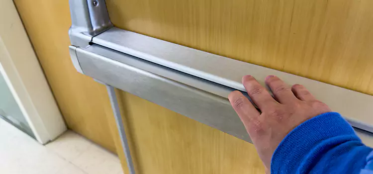 Installing a Push Bar on a Door Verdun